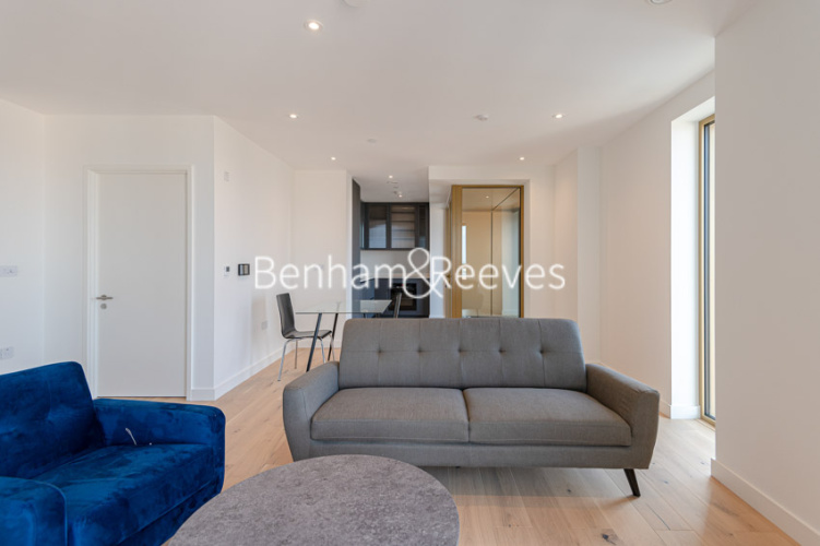 1  bedroom flat to rent in Ashley Road, Tottenham Hale, N17-image 1