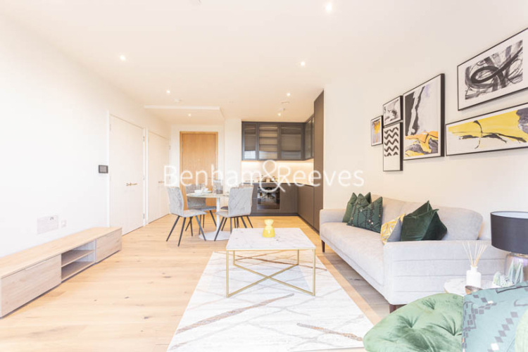 1  bedroom flat to rent in Ashley Road, Tottenham Hale, N17-image 1