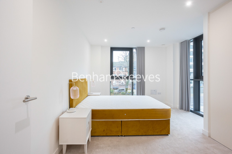 2 bedrooms flat to rent in Woodberry Down, Highgate, N4-image 3