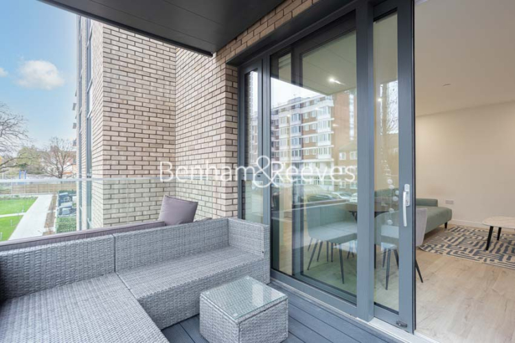 2 bedrooms flat to rent in Woodberry Down, Highgate, N4-image 5