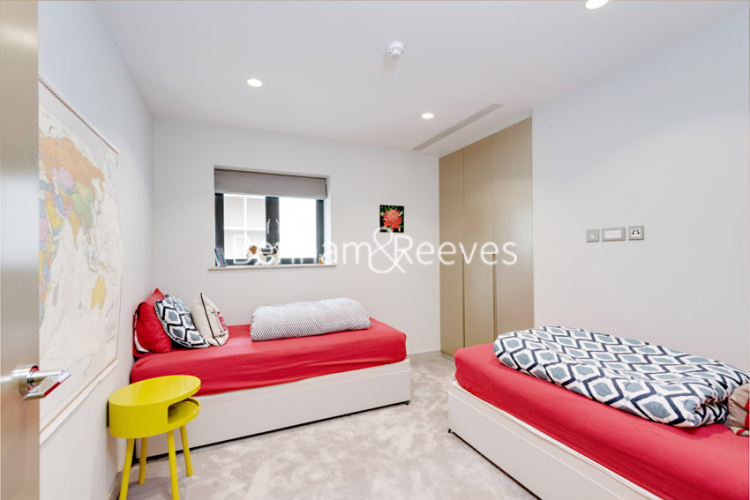 5  bedrooms flat to rent in Hornsey Lane Gardens, Highgate, N6-image 15