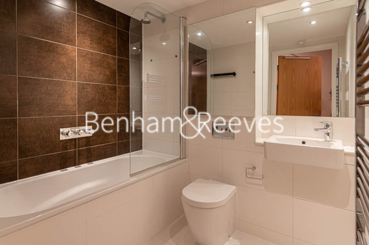 2  bedrooms flat to rent in Highbury Gardens, Holloway Road, N7-image 5