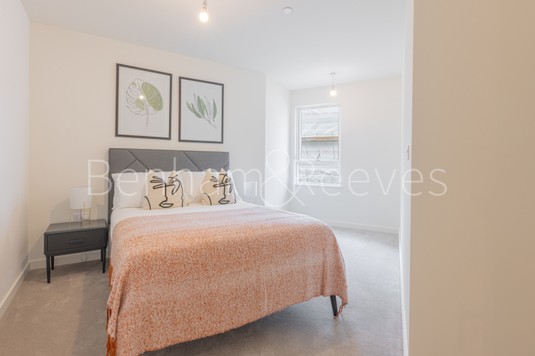 2 bedrooms flat to rent in Brook Road, Highgate, N8-image 4