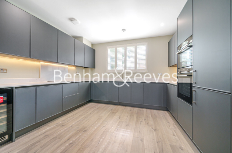 3  bedrooms house to rent in Trent Park, Enfield, EN4-image 2