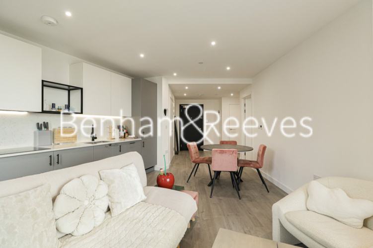 1  bedroom flat to rent in Coster Avenue, Woodberry Down, N4-image 7