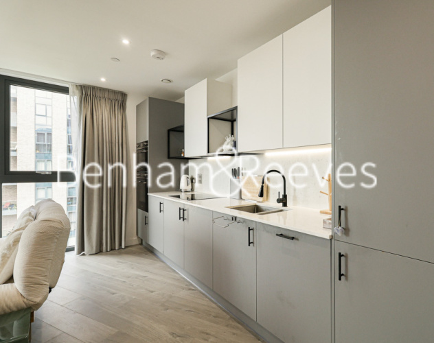 1  bedroom flat to rent in Coster Avenue, Woodberry Down, N4-image 8