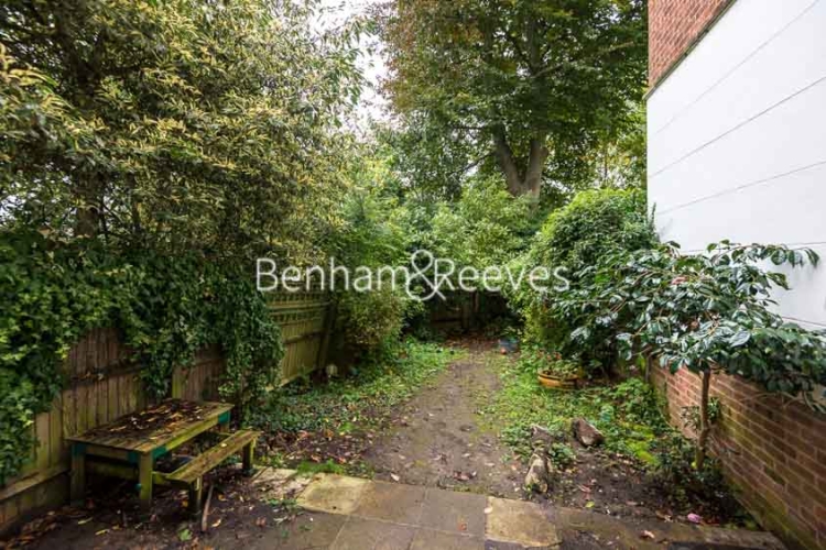 4  bedrooms house to rent in Oldfield Mews, Highgate, N6-image 11