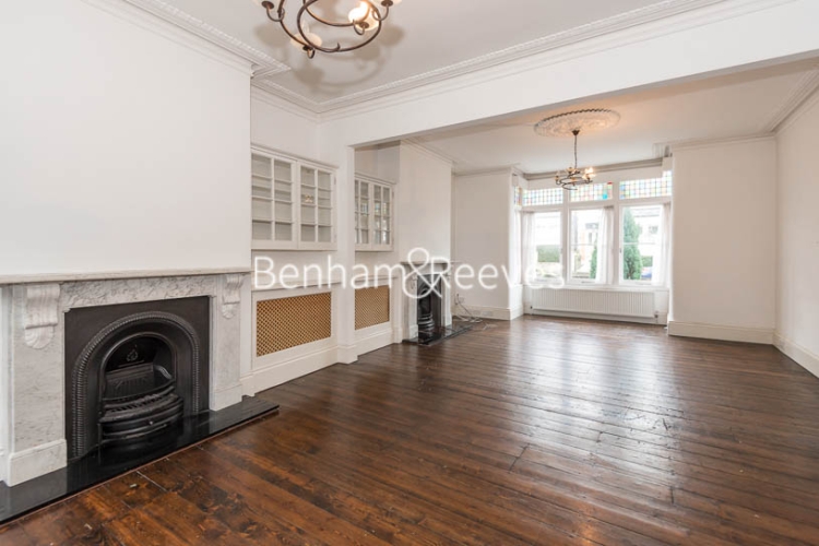 4 bedrooms house to rent in Claremont Road, Highgate, N6-image 8