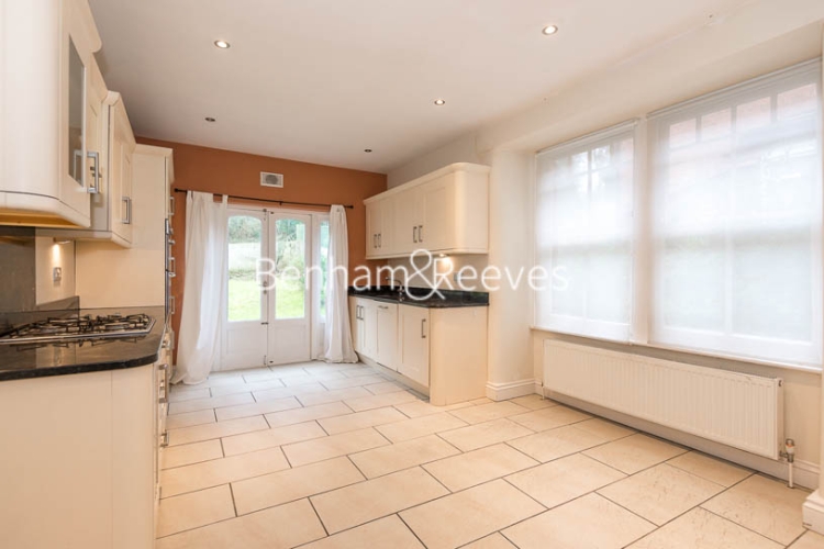 4  bedrooms house to rent in Claremont Road, Highgate, N6-image 9