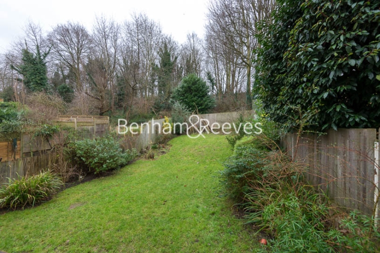 4 bedrooms house to rent in Claremont Road, Highgate, N6-image 12