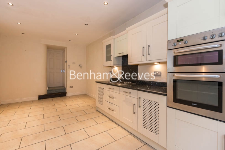 4 bedrooms house to rent in Claremont Road, Highgate, N6-image 15