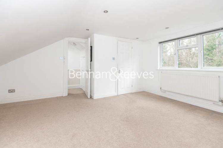 4  bedrooms house to rent in Claremont Road, Highgate, N6-image 20