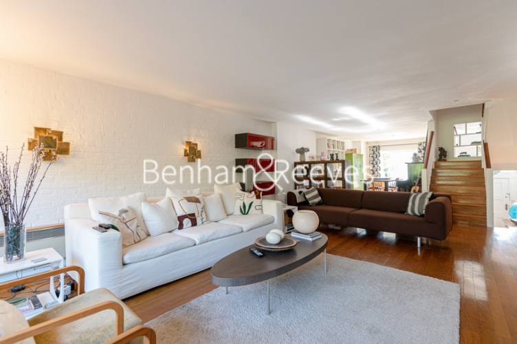 5  bedrooms house to rent in Millfield Lane, Highgate, N6-image 1