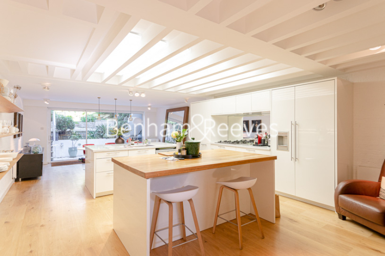 5  bedrooms house to rent in Millfield Lane, Highgate, N6-image 9
