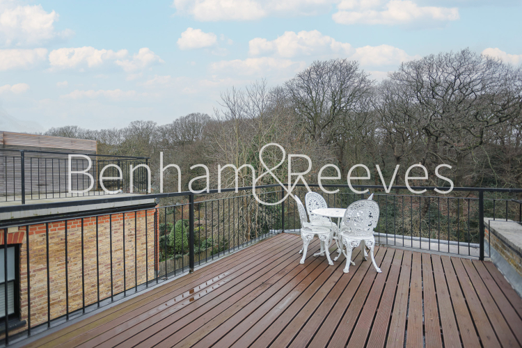 5  bedrooms house to rent in Priory Gardens, Highgate, N6-image 6
