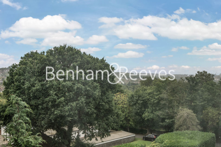 1  bedroom flat to rent in Fitzroy Court, Shepherds Hill, N6-image 5