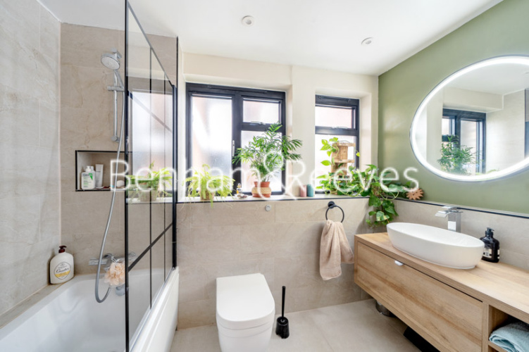 1  bedroom flat to rent in Fitzroy Court, Shepherds Hill, N6-image 10