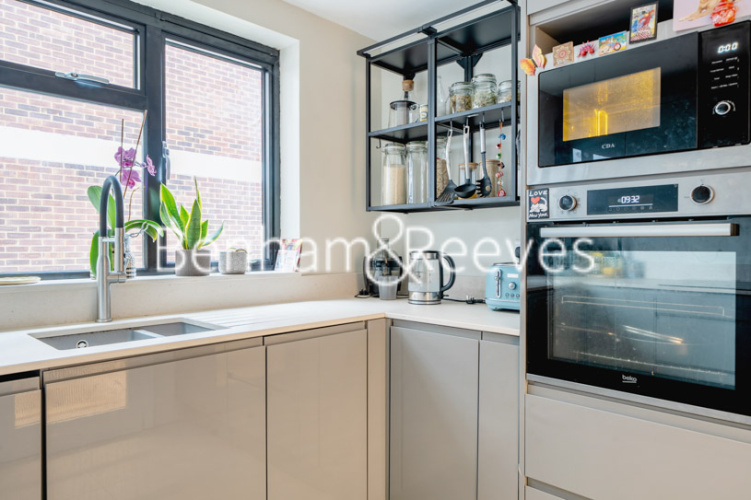 1  bedroom flat to rent in Fitzroy Court, Shepherds Hill, N6-image 20