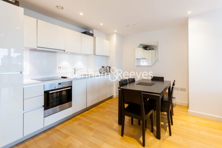 2 bedrooms flat to rent in Woodberry Park, Highgate, N4-image 2