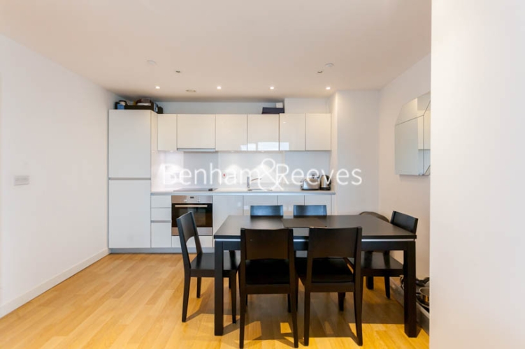 2 bedrooms flat to rent in Woodberry Park, Highgate, N4-image 3