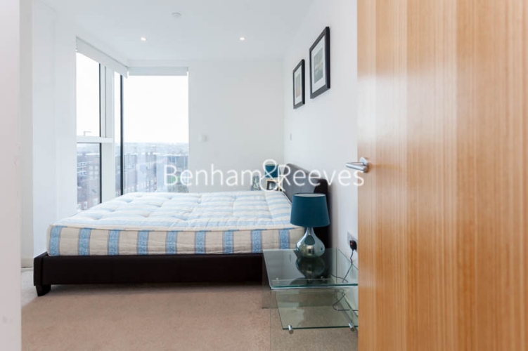 2 bedrooms flat to rent in Woodberry Park, Highgate, N4-image 4