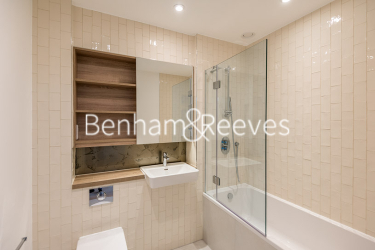 Studio flat to rent in Tudway Road, Kidbrooke, SE3-image 4