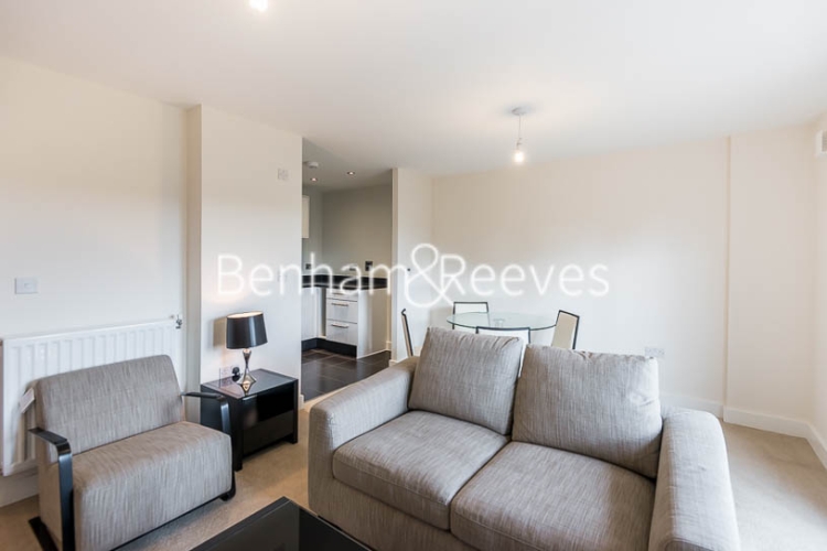 1 bedroom(s) flat to rent in Victoria Way, Fairthorn Road, SE7-image 1