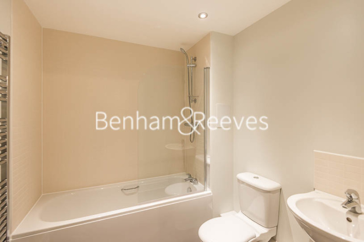 1  bedroom flat to rent in Victoria Way, Fairthorn Road, SE7-image 4