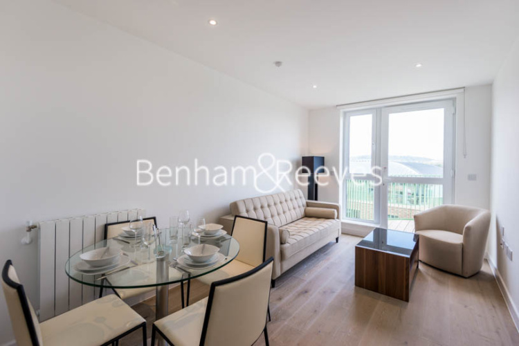 Studio flat to rent in Ottley Drive, Woolwich, SE3-image 3