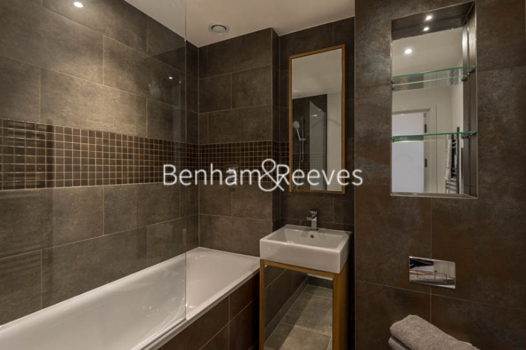 Studio flat to rent in Imperial Building, Royal Arsenal Riverside, SE18-image 4