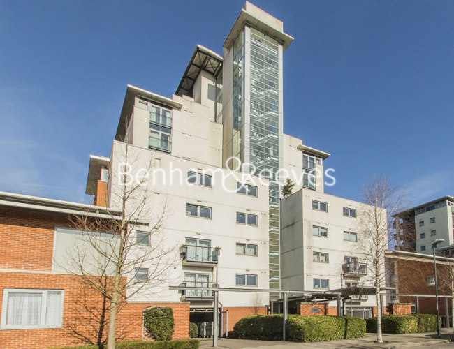 2  bedrooms flat to rent in Erebus Drive, Woolwich, SE28-image 5