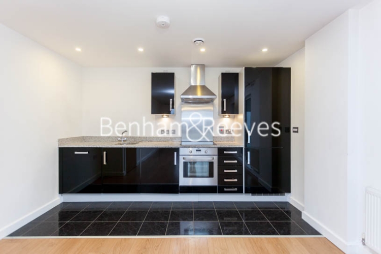 2 bedrooms flat to rent in Barge Walk, Woolwich, SE10-image 2