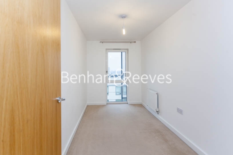 2 bedrooms flat to rent in Barge Walk, Woolwich, SE10-image 6