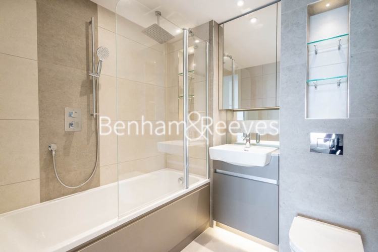 3 bedrooms flat to rent in Duke of Wellington Avenue, Canary Wharf, SE18-image 4