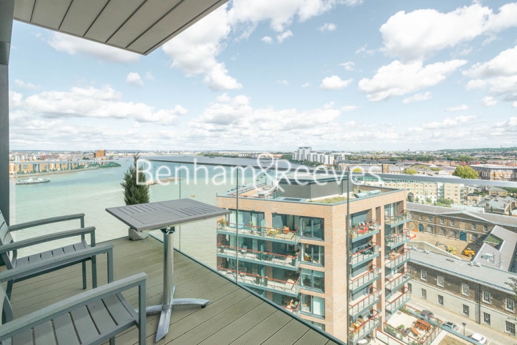 3  bedrooms flat to rent in Duke of Wellington Avenue, Canary Wharf, SE18-image 14