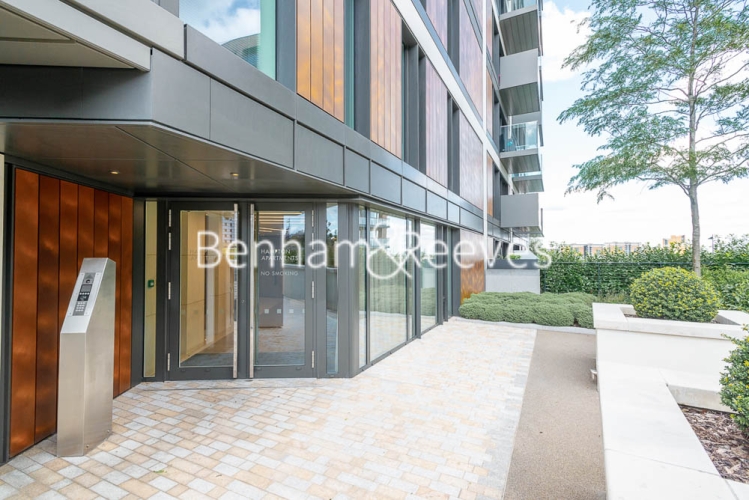 3  bedrooms flat to rent in Duke of Wellington Avenue, Canary Wharf, SE18-image 20