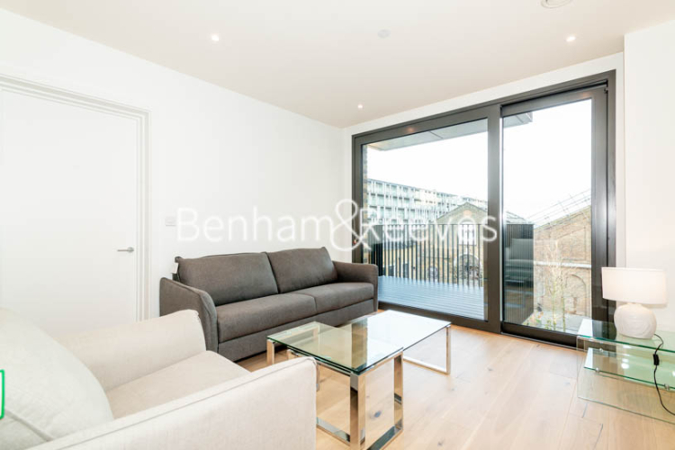 2 bedrooms flat to rent in Barracks Court, Major Draper Street, SE18-image 1