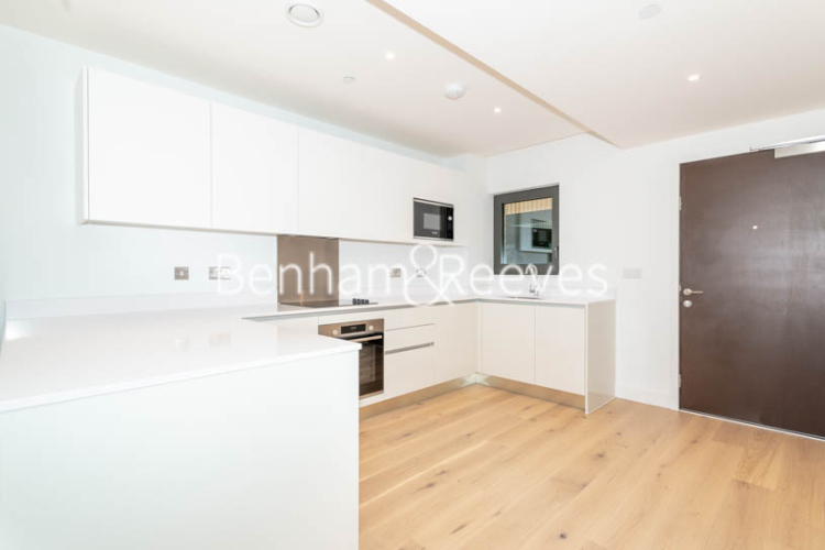 2 bedrooms flat to rent in Barracks Court, Major Draper Street, SE18-image 2