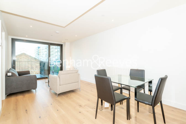 2 bedrooms flat to rent in Barracks Court, Major Draper Street, SE18-image 3