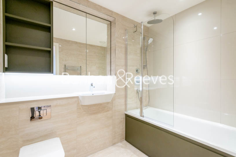 2 bedrooms flat to rent in Barracks Court, Major Draper Street, SE18-image 5