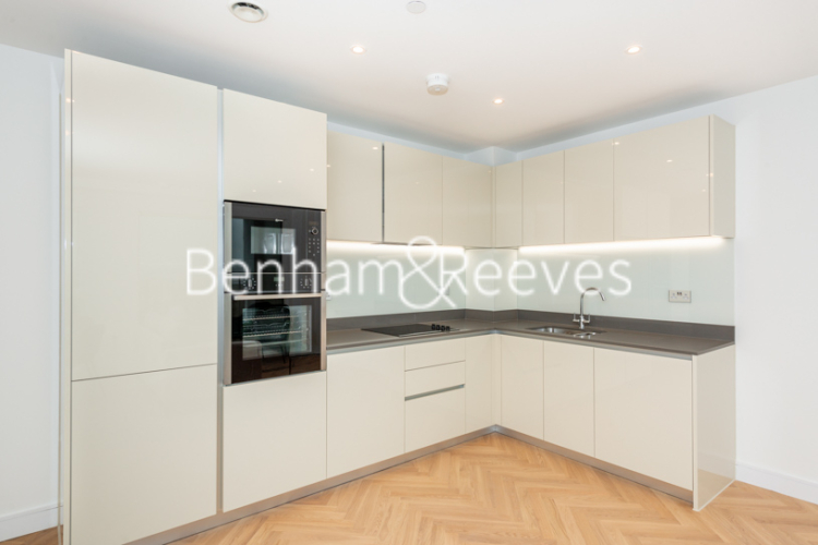 2 bedrooms flat to rent in Peglar Square, Kidbrooke Village, SE3-image 2