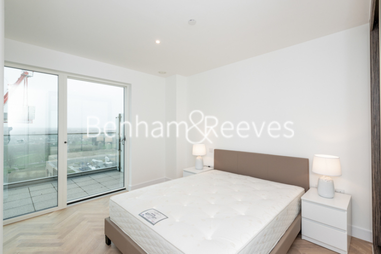 2 bedrooms flat to rent in Peglar Square, Kidbrooke Village, SE3-image 3