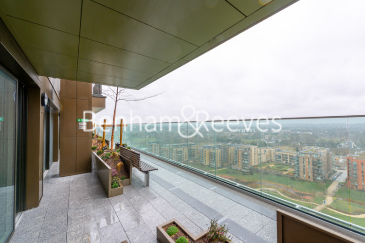 2  bedrooms flat to rent in Peglar Square, Kidbrooke Village, SE3-image 5