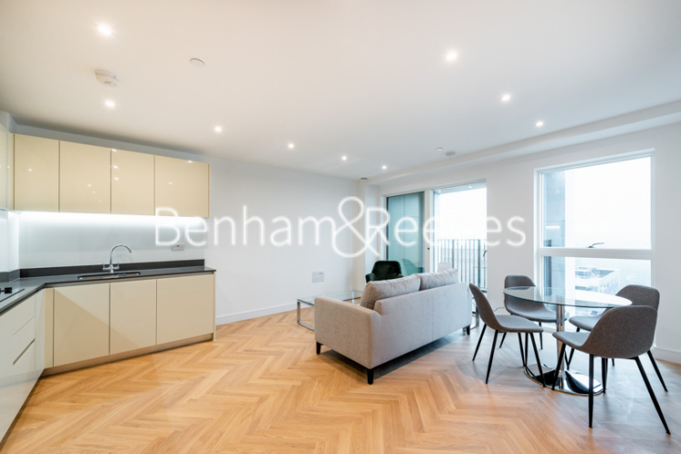 2 bedrooms flat to rent in Peglar Square, Kidbrooke Village, SE3-image 7