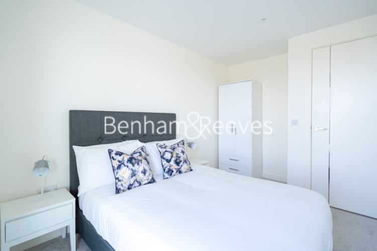 2  bedrooms flat to rent in Duke of Wellington Avenue, Woolwich, SE18-image 9