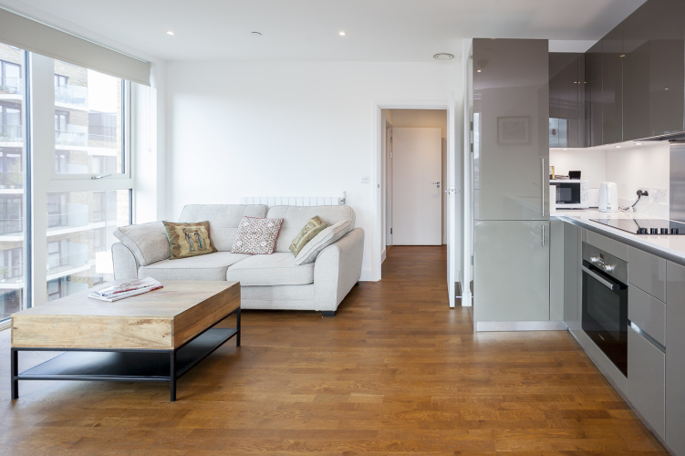 1  bedroom flat to rent in Victory Parade, Woolwich, SE18-image 1