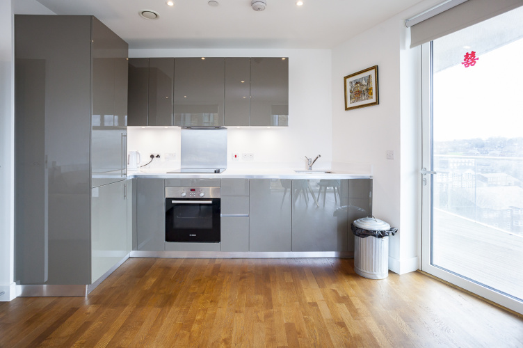1  bedroom flat to rent in Victory Parade, Woolwich, SE18-image 2