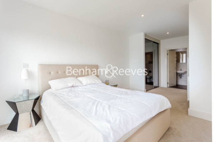 3 bedrooms flat to rent in Plumstead Road, Woolwich, SE18-image 7