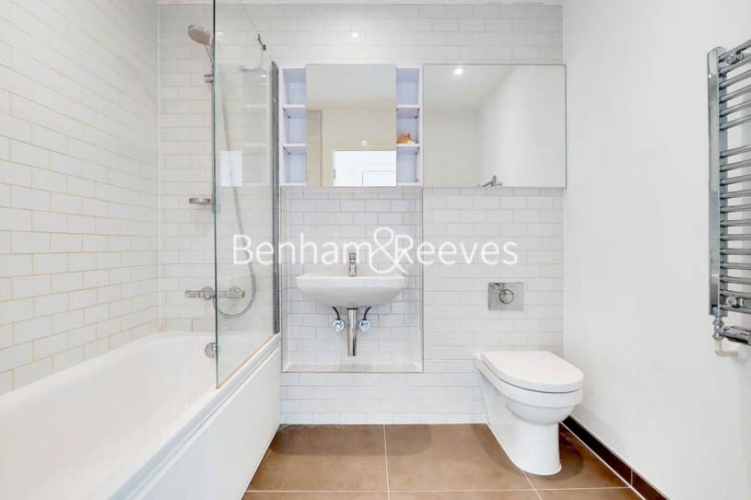3 bedrooms flat to rent in Plumstead Road, Woolwich, SE18-image 8