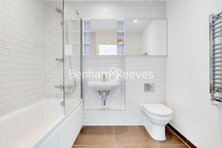 3  bedrooms flat to rent in Plumstead Road, Woolwich, SE18-image 8